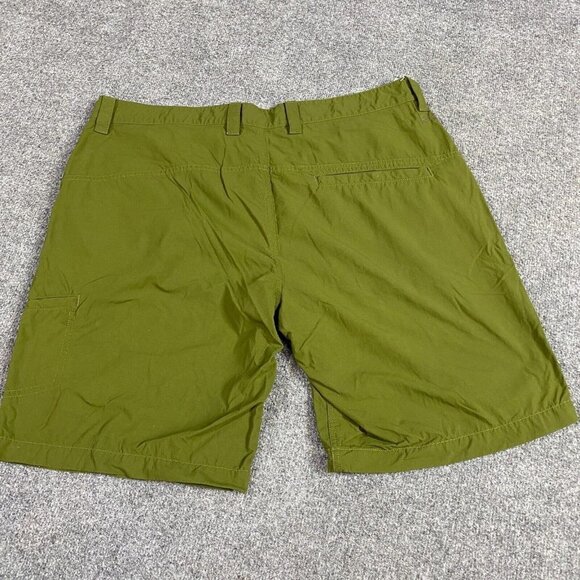 Under Armour Shorts 40 Green Olive Solid 10" in Loose - Picture 1 of 9